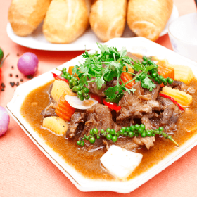 Bò nấu tiêu xanh - Bánh mì 