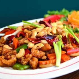 Bông cải xào hạt điều