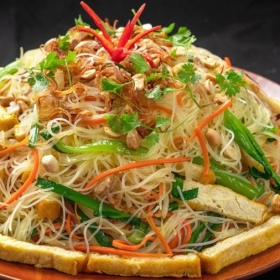 Bún gạo xào thập cẩm