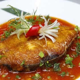 Cá chiên sốt xí muội