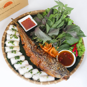 Cá lóc quay me ( bánh hỏi )