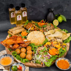 Gà mẹt ( luộc + quay + gỏi + xôi )