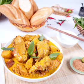 Gà nấu cà ri ( bánh mì )