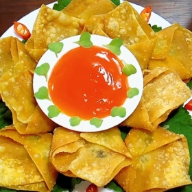 Hoành thánh chay chiên giòn