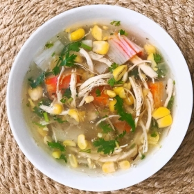 Soup cua gà xé hạt sen